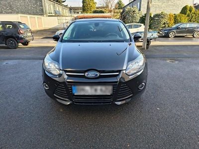 Gebraucht Ford Focus 125 PS (91 kW) 2014 Schwarz Limousine