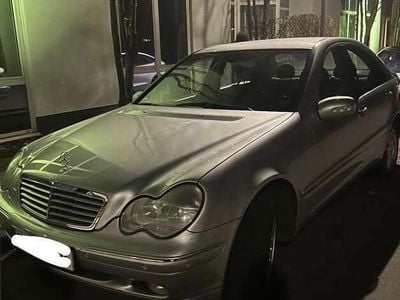 Mercedes C180
