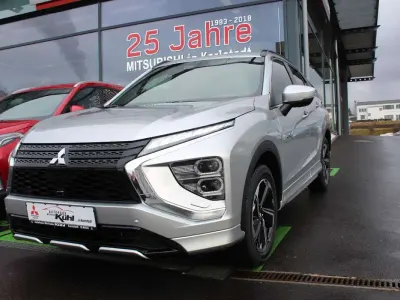 Gebraucht Mitsubishi Eclipse Cross Select 188 PS (138 kW) 2024 Sterlingsilber SUV
