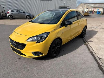 Gebraucht Opel Corsa Color Edition 69 PS (50 kW) 2015 Gelb Kleinwagen