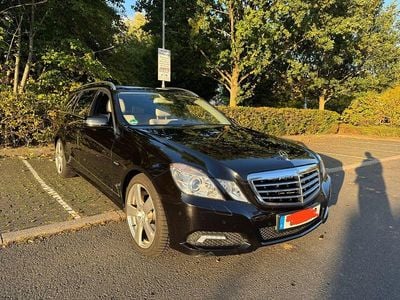 Gebraucht Mercedes E200 Avantgarde 184 PS (135 kW) 2010 Schwarz Kombi
