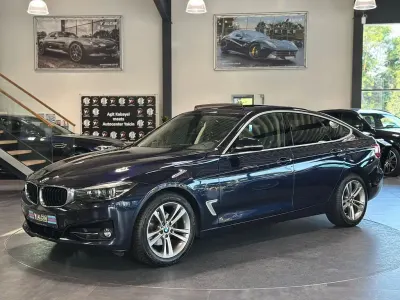 Gebraucht BMW 320 Sport Line 190 PS (139 kW) 2019 Blau Limousine