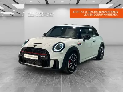 Gebraucht Mini John Cooper Works 231 PS (169 kW) 2023 Weiß Kleinwagen