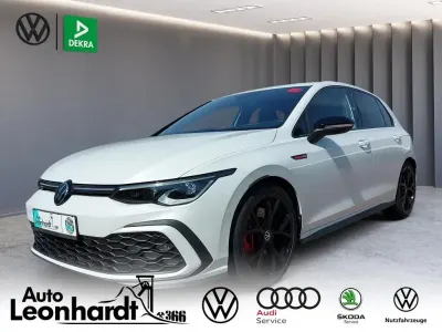 Gebraucht VW Golf VIII GTI 245 PS (180 kW) 2021 Weiß Limousine