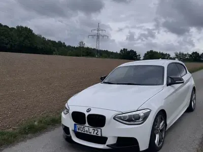 Gebraucht BMW 116 M Sport 136 PS (100 kW) 2015 Weiß Kleinwagen