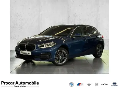 Gebraucht BMW 118 Sport Line 140 PS (102 kW) 2023 Blau Kleinwagen