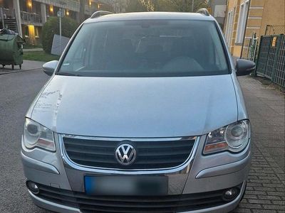 Gebraucht VW Touran 2010 Silber Van / Kleinbus