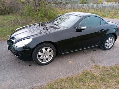 Second-hand Mercedes SLK200 163 CP (119 kW) 2005 Negru Cabrio