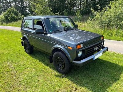 Lada Urban