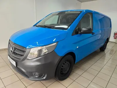 Gebraucht Mercedes Vito 136 PS (100 kW) 2021 Verkehrsblau Van