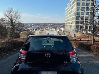 Gebraucht Toyota iQ 98 PS (72 kW) 2011 Schwarz Kleinwagen