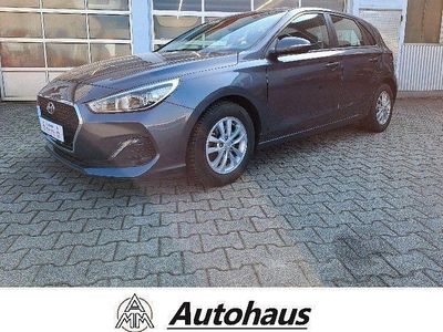 Gebraucht Hyundai i30 140 PS (102 kW) 2019 Grau Limousine