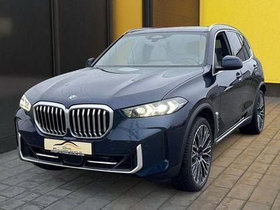 Tansanitblau ii metallic (metallic) Gebraucht 2025 BMW X5 M Sport SUV | 71.885 € (Guter Preis)