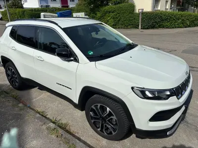 Käytetty Jeep Compass Limited 150 HP (110 kW) 2022 Valkoinen Katumaasturi