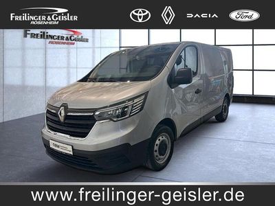 Highland grey Gebraucht 2023 Renault Trafic Komfort Van / Kleinbus | 29.990 € (Teuer)
