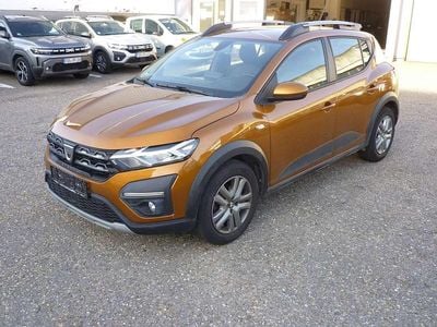 Gebraucht Dacia Sandero Comfort 91 PS (66 kW) 2022 Taklamakan orangemetallic Kleinwagen