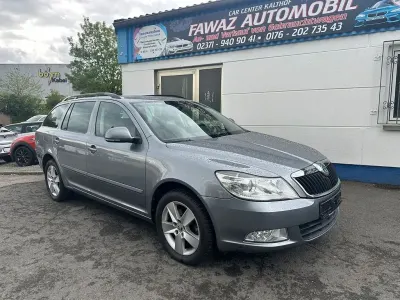 Gebraucht Skoda Octavia Family 105 PS (77 kW) 2012 Grau Kombi