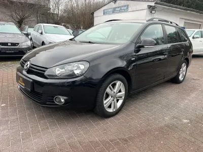 Gebraucht VW Golf VII Match 105 PS (77 kW) 2012 Schwarz Kombi