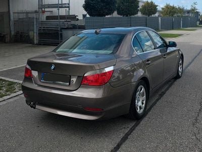 BMW 523