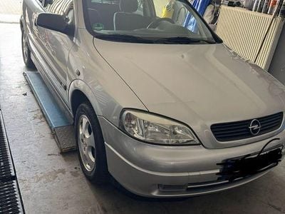 Second-hand Opel Astra Edition 101 CP (74 kW) 1999 Argintiu Berlinǎ