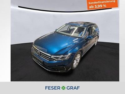 Aquamarinblau metallic Gebraucht 2022 VW Passat GTE Kombi | 25.440 € (Fairer Preis)