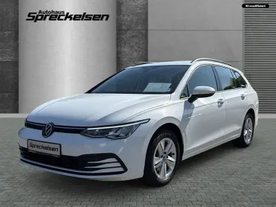 Gebraucht VW Golf VIII 116 PS (85 kW) 2022 Weiß Kombi