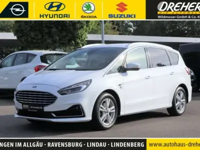 Gebraucht Ford S-MAX Titanium 190 PS (139 kW) 2021 Frostweiß Van / Kleinbus
