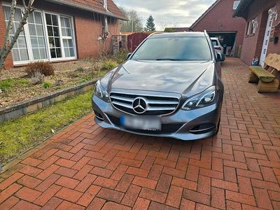 Gebraucht Mercedes E200 136 PS (100 kW) 2015 Grau Kombi
