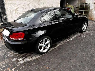 Schwarz Gebraucht 2012 BMW 118 Coupé Coupé | 10.560 € (Teuer)
