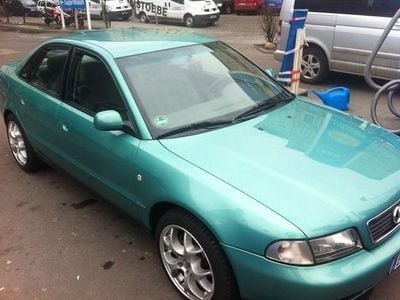 Gebraucht Audi A4 125 PS (91 kW) 1998 Grün Limousine
