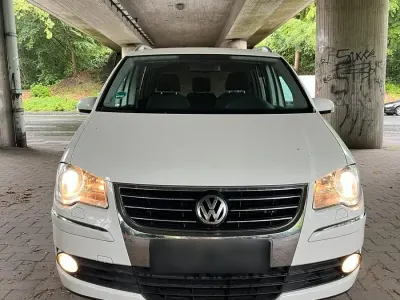 Gebraucht VW Touran 160 PS (117 kW) 2008 Weiß Van / Kleinbus
