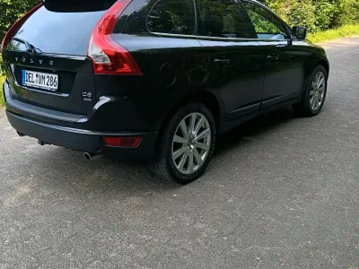 Gebraucht Volvo XC60 215 PS (158 kW) 2013 Schwarz SUV