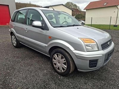 Second-hand Ford Fusion Style 80 CP (58 kW) 2011 Argintiu Hatchback