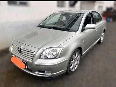 Usata Toyota Avensis 147 CV (108 kW) 2004 Grigio Berlina