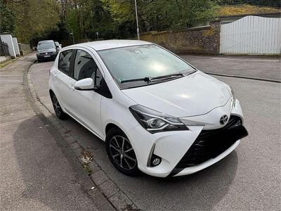 Occasion Toyota Yaris Team 69 PK (50 kW) 2018 Wit Hatchback