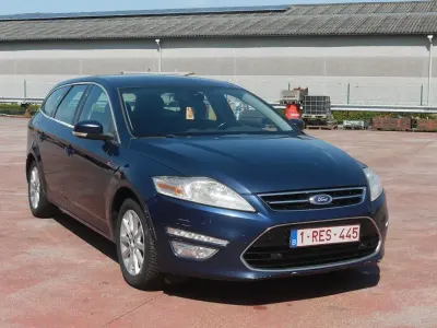 Gebraucht Ford Mondeo Titanium 116 PS (85 kW) 2013 Blau Limousine