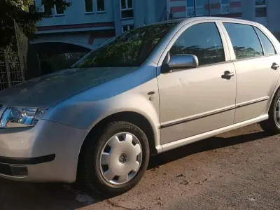 Usata Skoda Fabia 80 CV (58 kW) 2000 Argento Berlina
