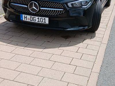 Usata Mercedes CLA180 Shooting Brake Night 136 CV (100 kW) 2019 Nero Station wagon