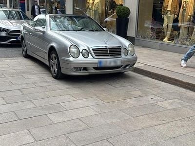 Second-hand Mercedes CLK200 163 CP (119 kW) 2001 Argintiu Cabrio