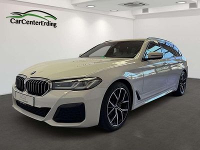 Gebraucht BMW 520 M Sport 190 PS (139 kW) 2020 Alpinweiss iii Kombi