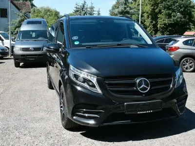 Gebraucht Mercedes V220 AMG 235 PS (172 kW) 2017 Obsidianschwarz Van / Kleinbus
