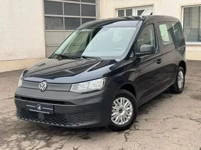 Gebraucht VW Caddy 102 PS (75 kW) 2023 Starlight blue Van / Kleinbus