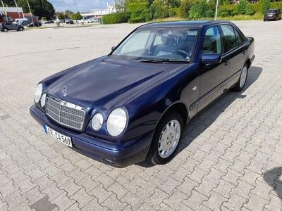 Mercedes E240