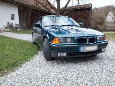 Second-hand BMW 320 Cabriolet 150 CP (110 kW) 1994 Verde Cabrio