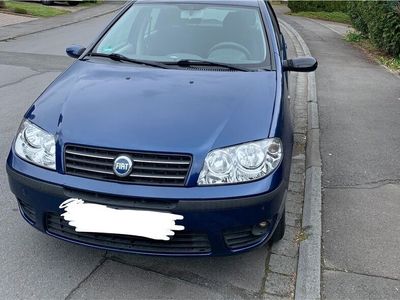 gebraucht Fiat Punto blau