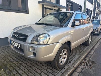 Gebraucht Hyundai Tucson 141 PS (103 kW) 2009 Gold SUV