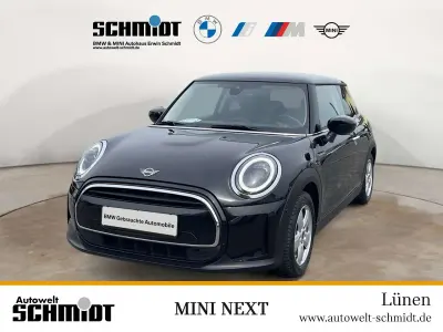 Gebraucht Mini Cooper Essential 136 PS (100 kW) 2024 Midnight black metallic Kleinwagen