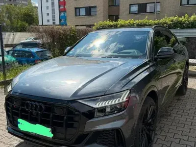 Gebraucht Audi SQ8 Sport 507 PS (372 kW) 2023 Grau SUV