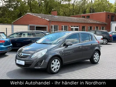 Usata Opel Corsa Satellite 69 CV (50 kW) 2011 Grigio Utilitaria