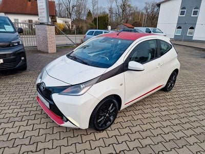 Gebraucht Toyota Aygo Edition-S 69 PS (50 kW) 2016 Weiß Kleinwagen